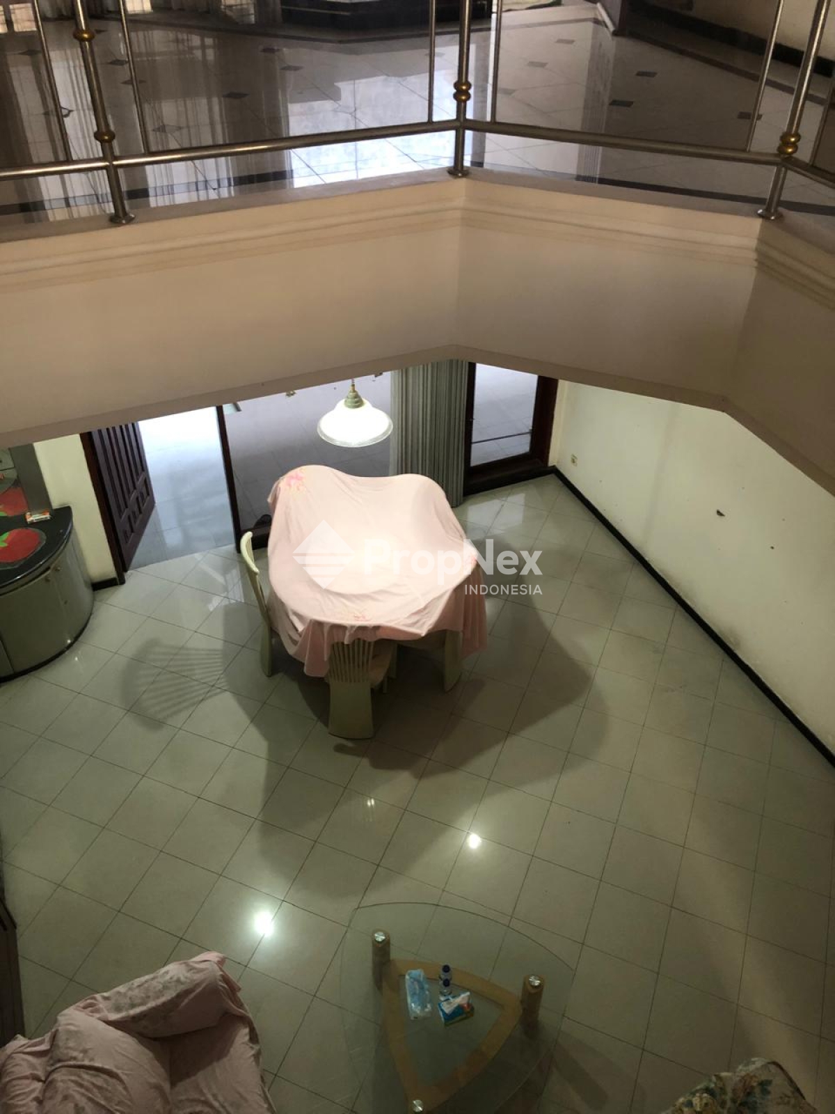 Dijual Rumah Di Darmo Baru Barat, Terawat dan Siap Huni — foto 3
